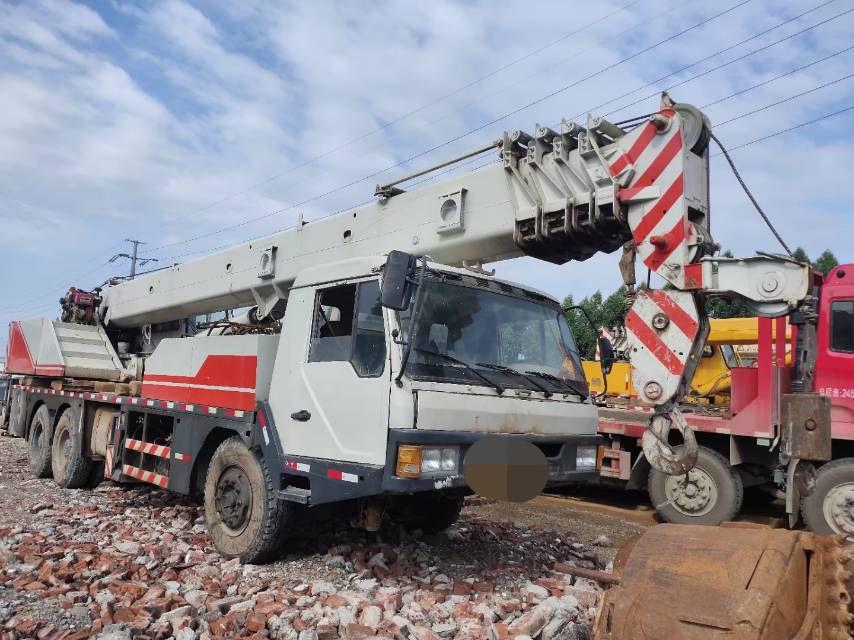 中联2009年250H汽车吊