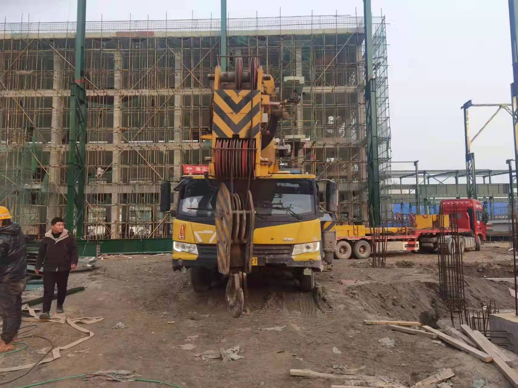 徐工2017年xct130汽车吊