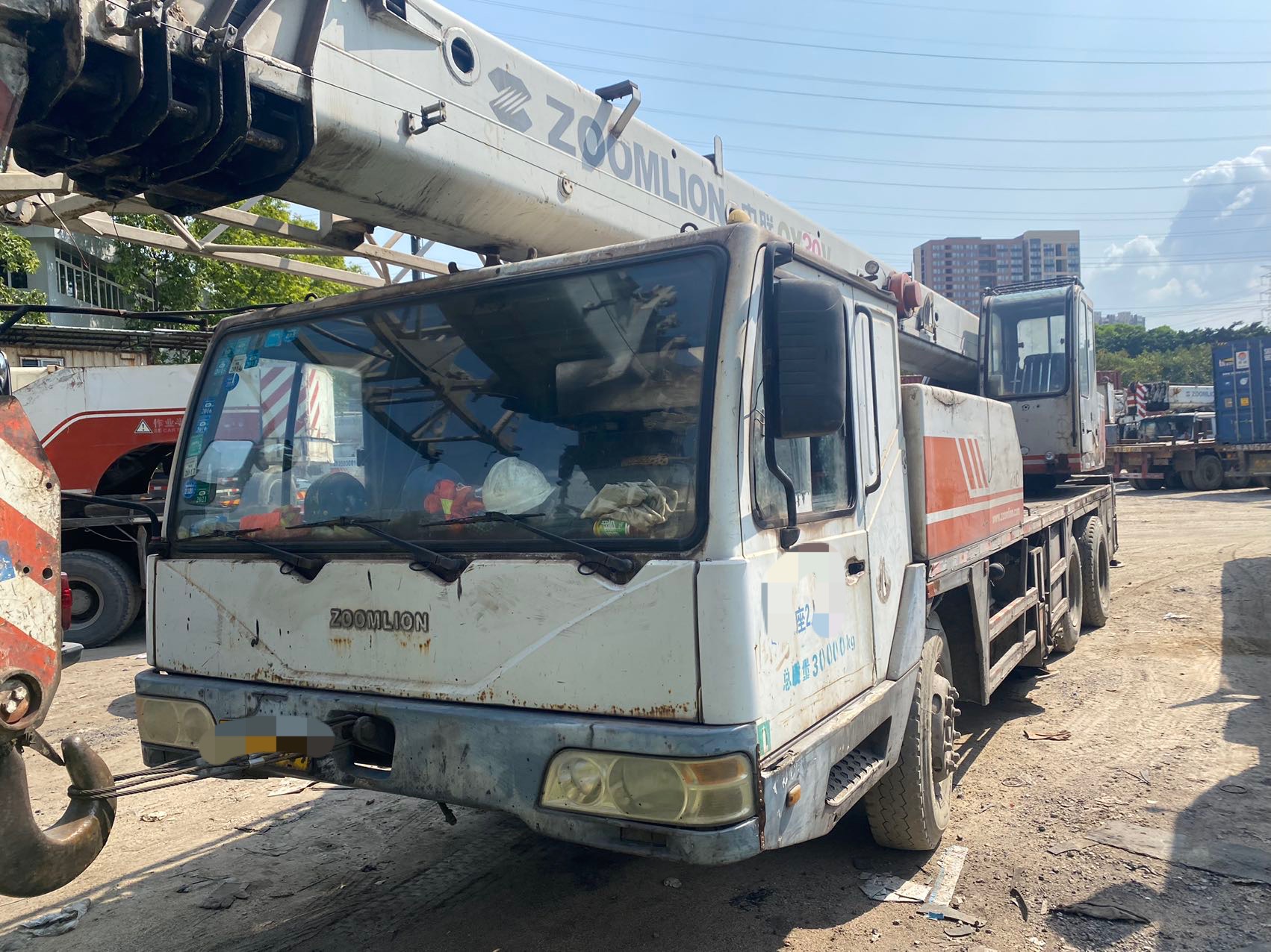 中联2009年qy25v汽车吊